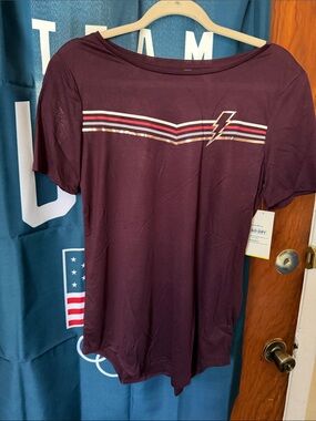 Old Navy Maroon Short Sleeve Tee with Striped Chest and Lightning Bolt